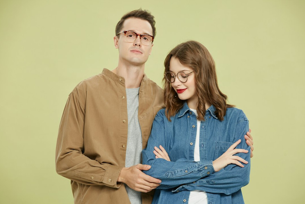 couple resolving conflict